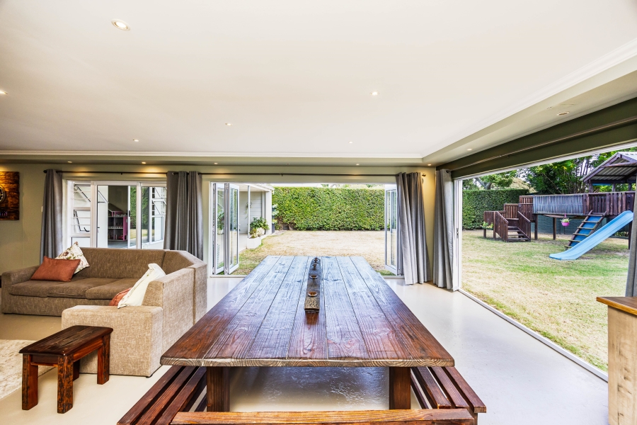 4 Bedroom Property for Sale in Beacon Bay Eastern Cape